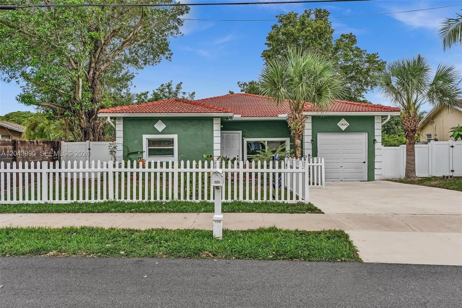 1800 NW 3rd Ct, Fort Lauderdale, FL 33311