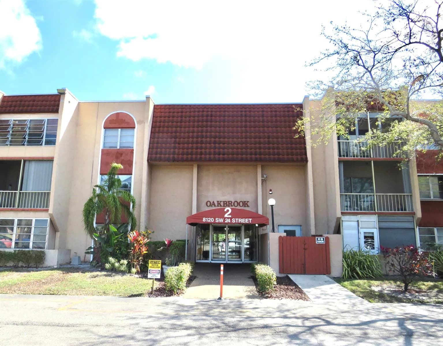 8120 SW 24th Street # 212, North Lauderdale, FL 33068