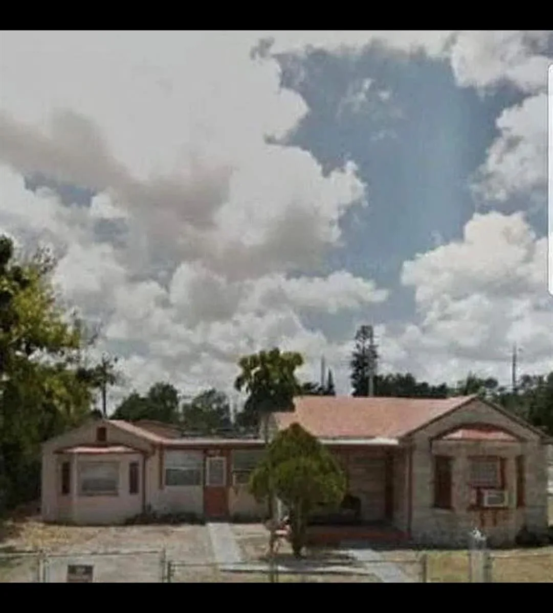 2490 NW 91st Street # A,b,c, Miami, FL 33147