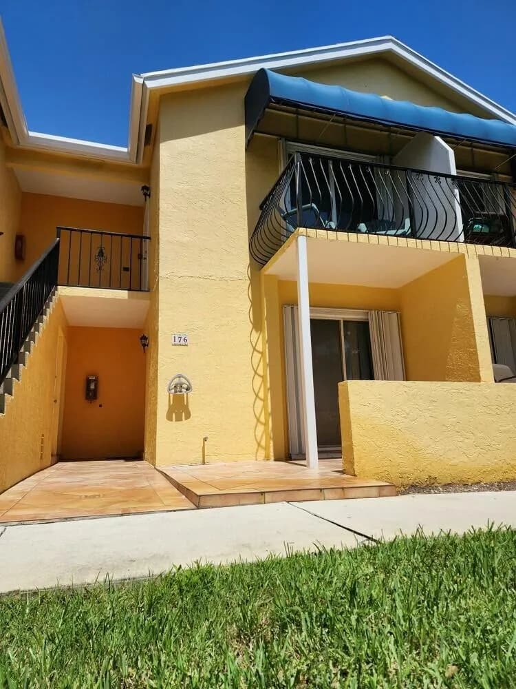 176 Waterside Drive, Hypoluxo, FL 33462