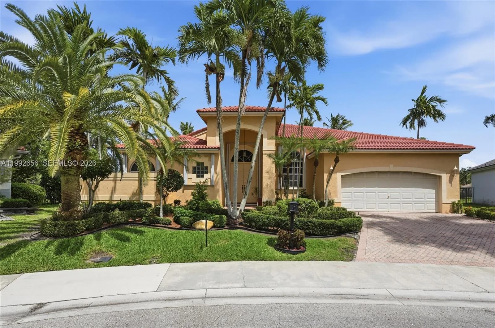 3038 Lakewood Dr, Weston, FL 33332