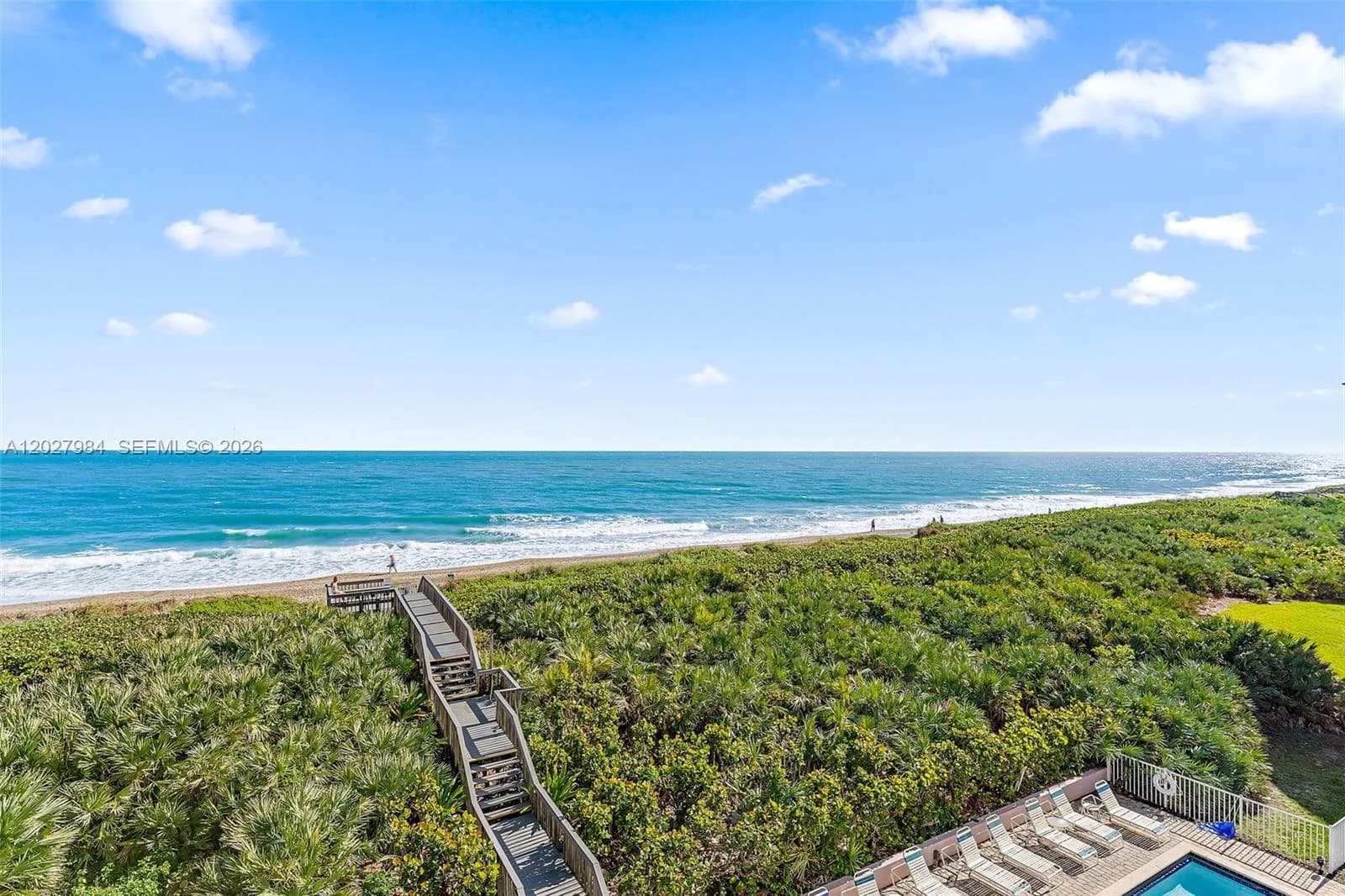 429 NE Tradewind Ln # 305, Hutchinson Island, FL 34996