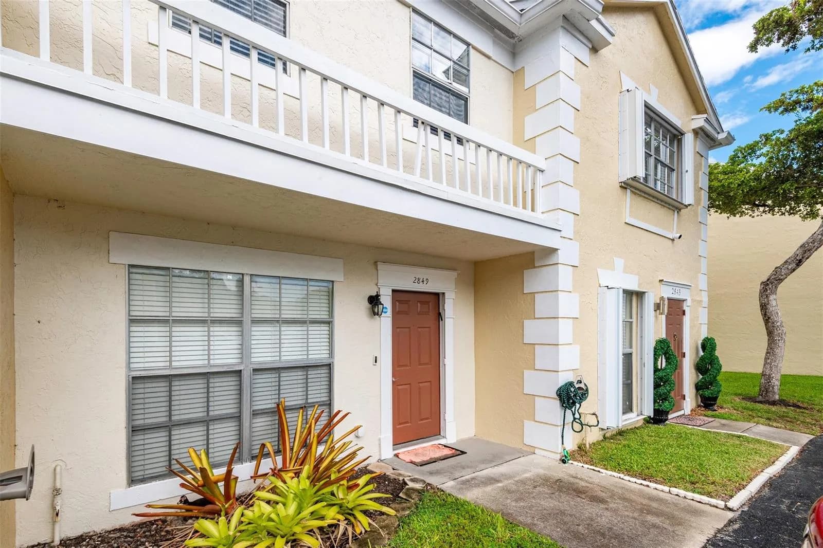 2849 S Belmont Lane S, Cooper City, FL 33026