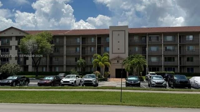 1200 SW 137th Ave # 211E, Pembroke Pines, FL 33027