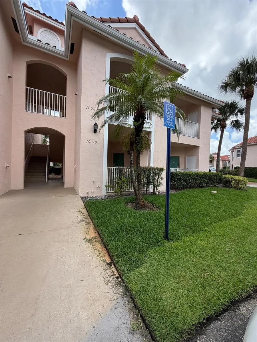 10019 Perfect Drive, Port St. Lucie, FL 34986