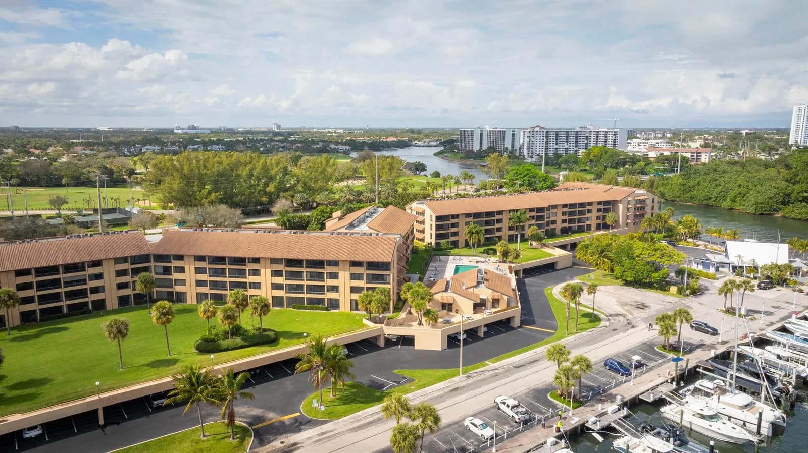 1036 Us Highway 1 # 216, North Palm Beach, FL 33408