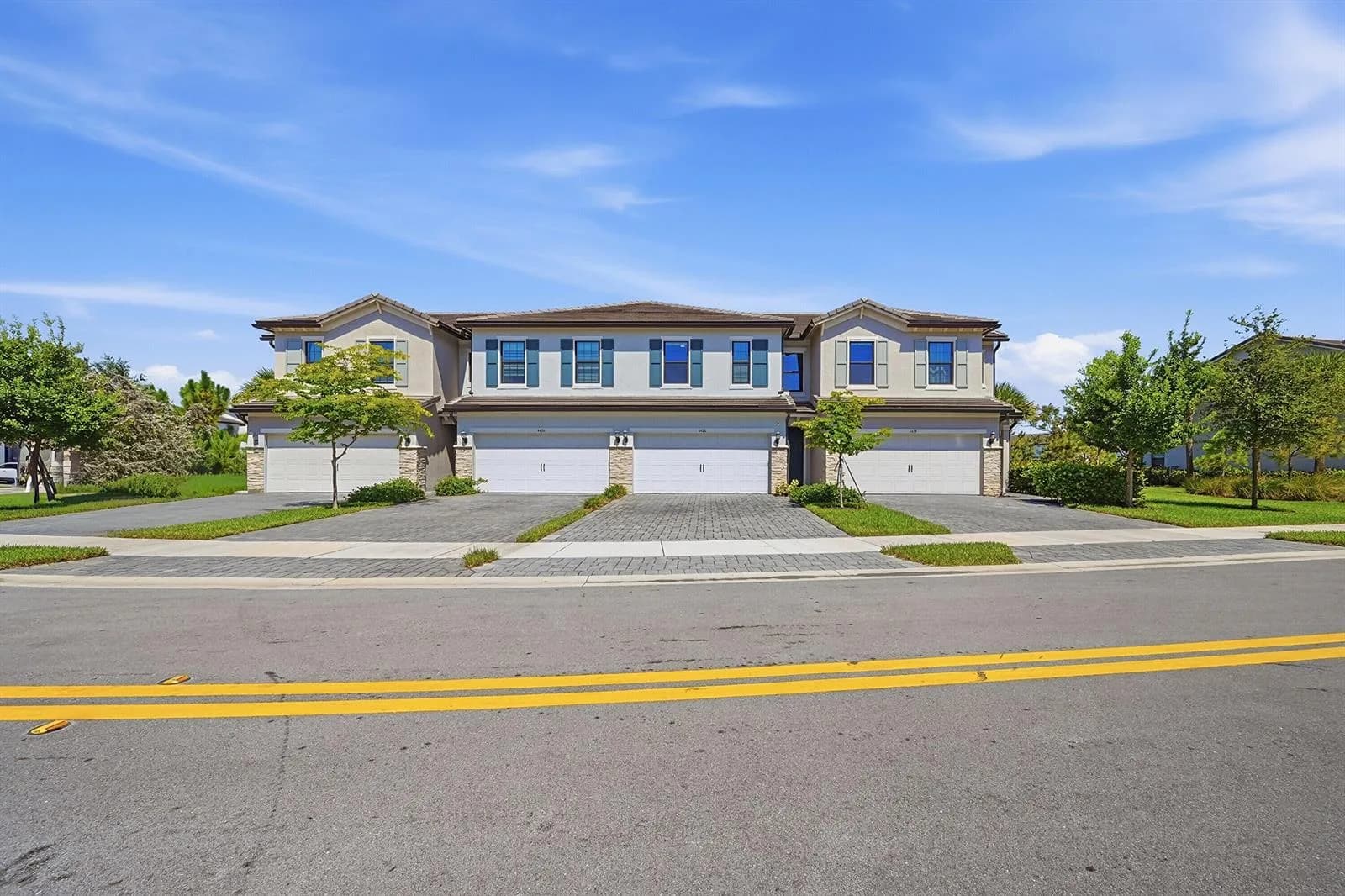4480 W Appleton Cir W, Oakland Park, FL 33309