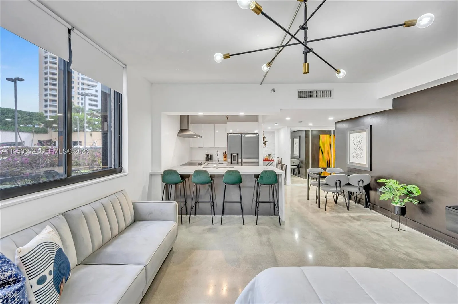 540 Brickell Key Dr # 409, Miami, FL 33131
