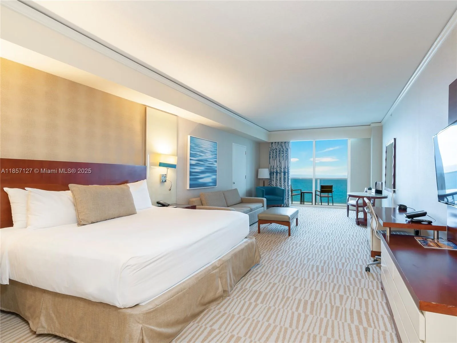 18001 Collins Ave # 811, Sunny Isles Beach, FL 33160