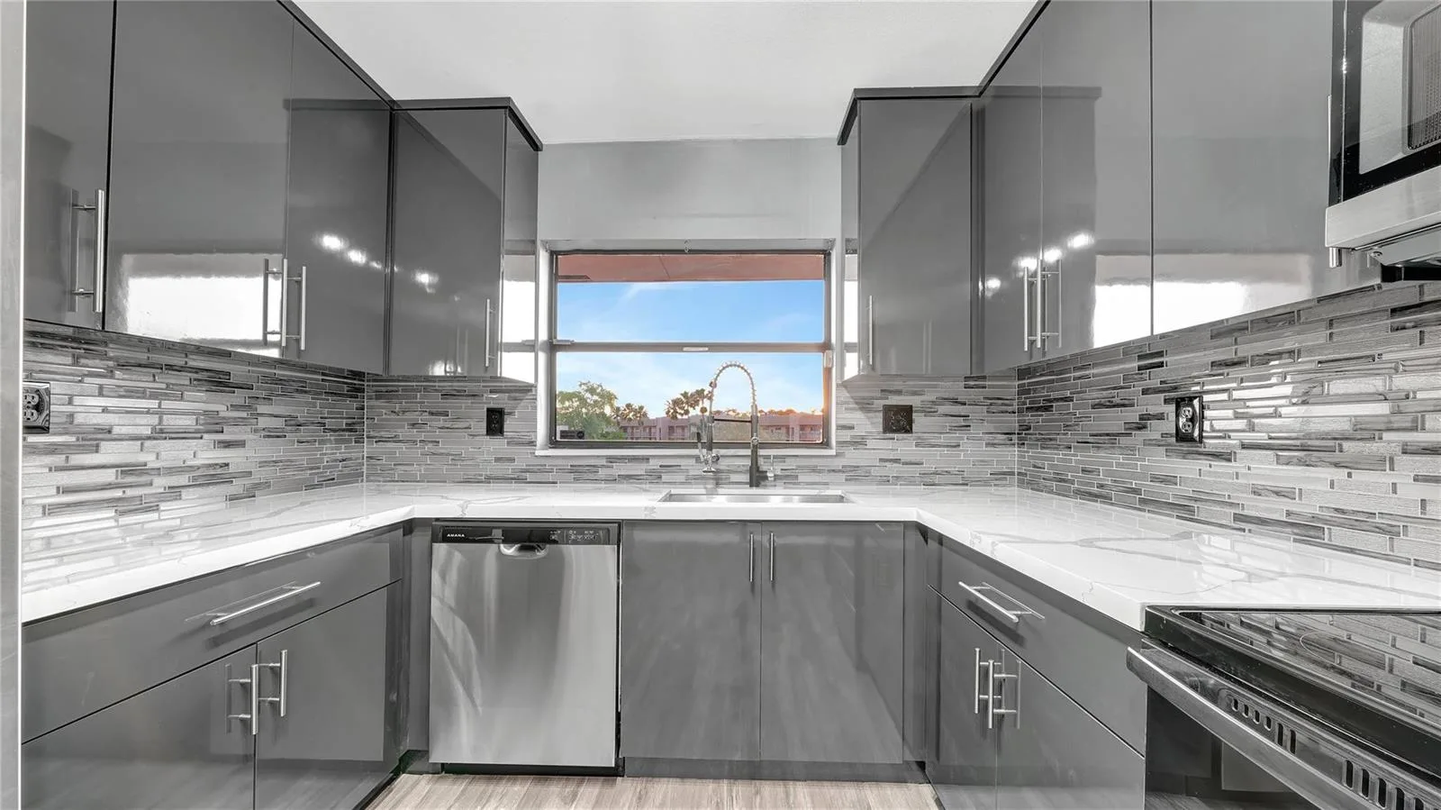 10433 Sunrise Lakes Boulevard # 409, Sunrise, FL 33322