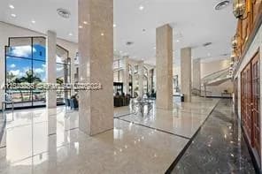 5601 Collins Ave # 1718, Miami Beach, FL 33140