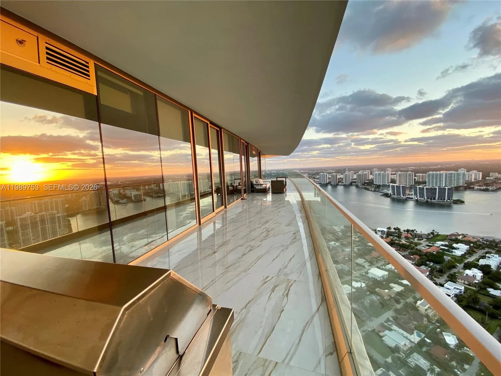 18975 Collins Ave # 5105, Sunny Isles Beach, FL 33160