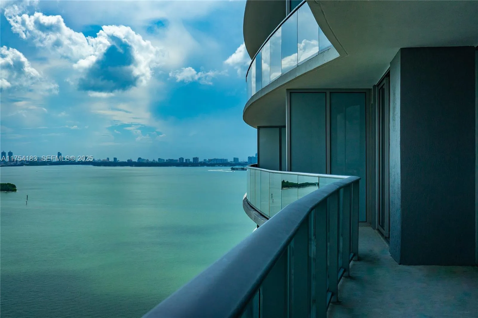 488 NE 18 St # 1809, Miami, FL 33132
