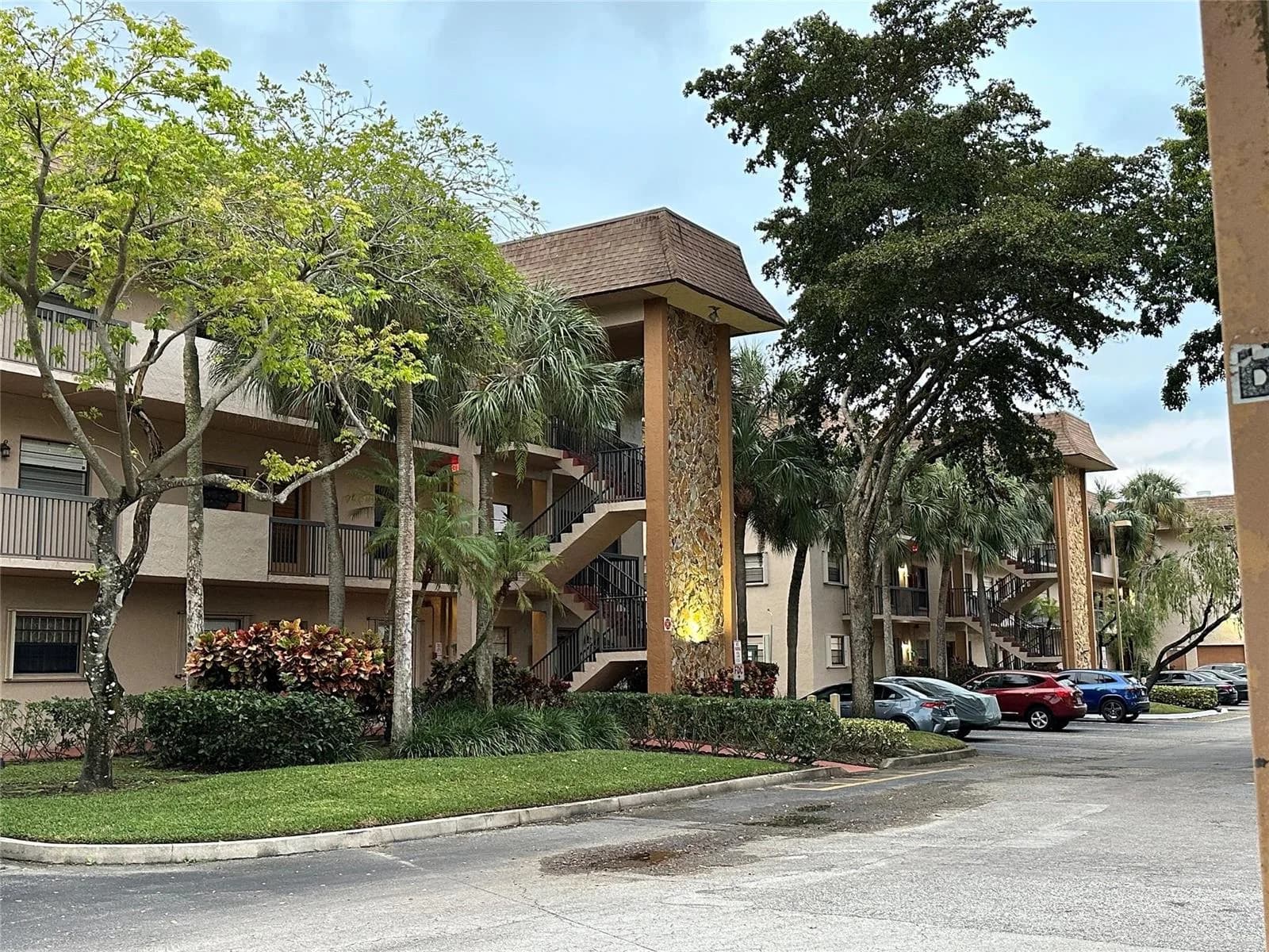 6090 N Sabal Palm Boulevard # 110, Tamarac, FL 33319