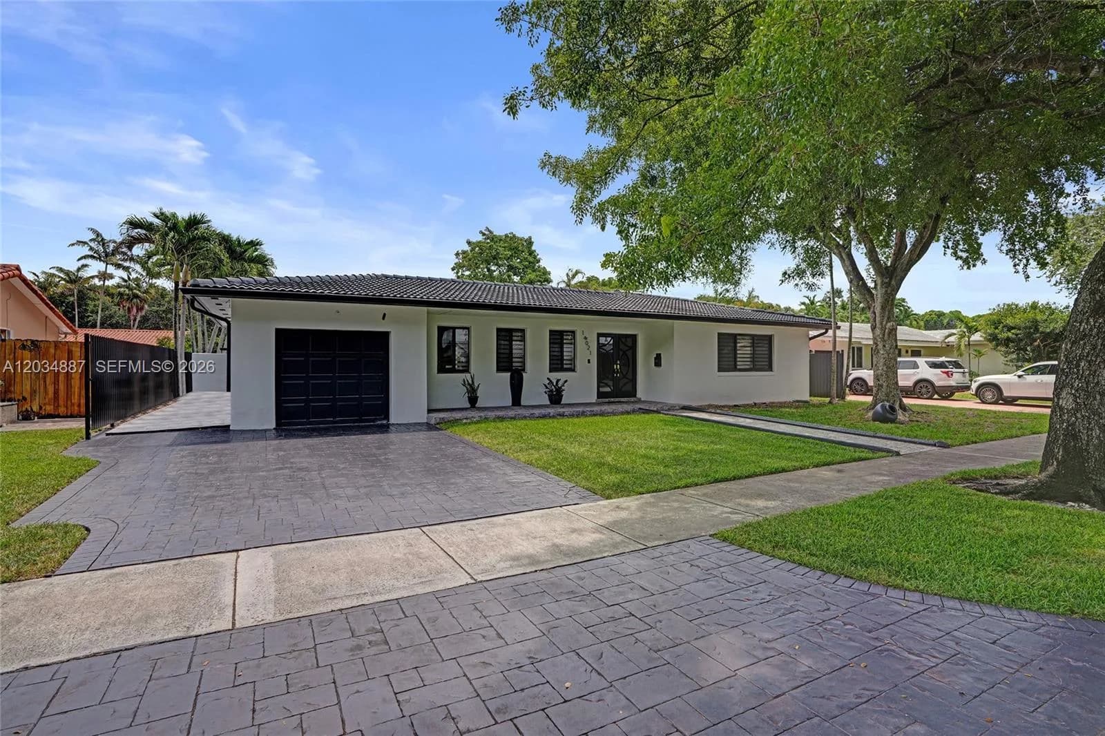 14021 Cypress Ct, Miami Lakes, FL 33014