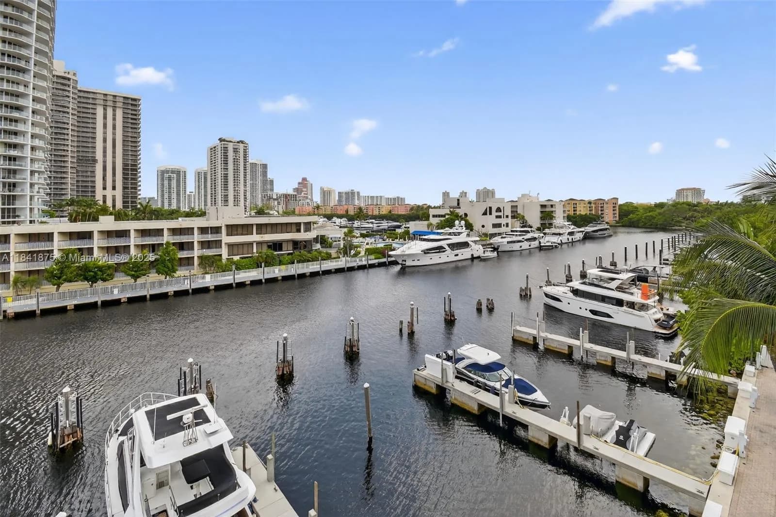 19925 NE 39th PL Boat Slip #14, Aventura, FL 33180