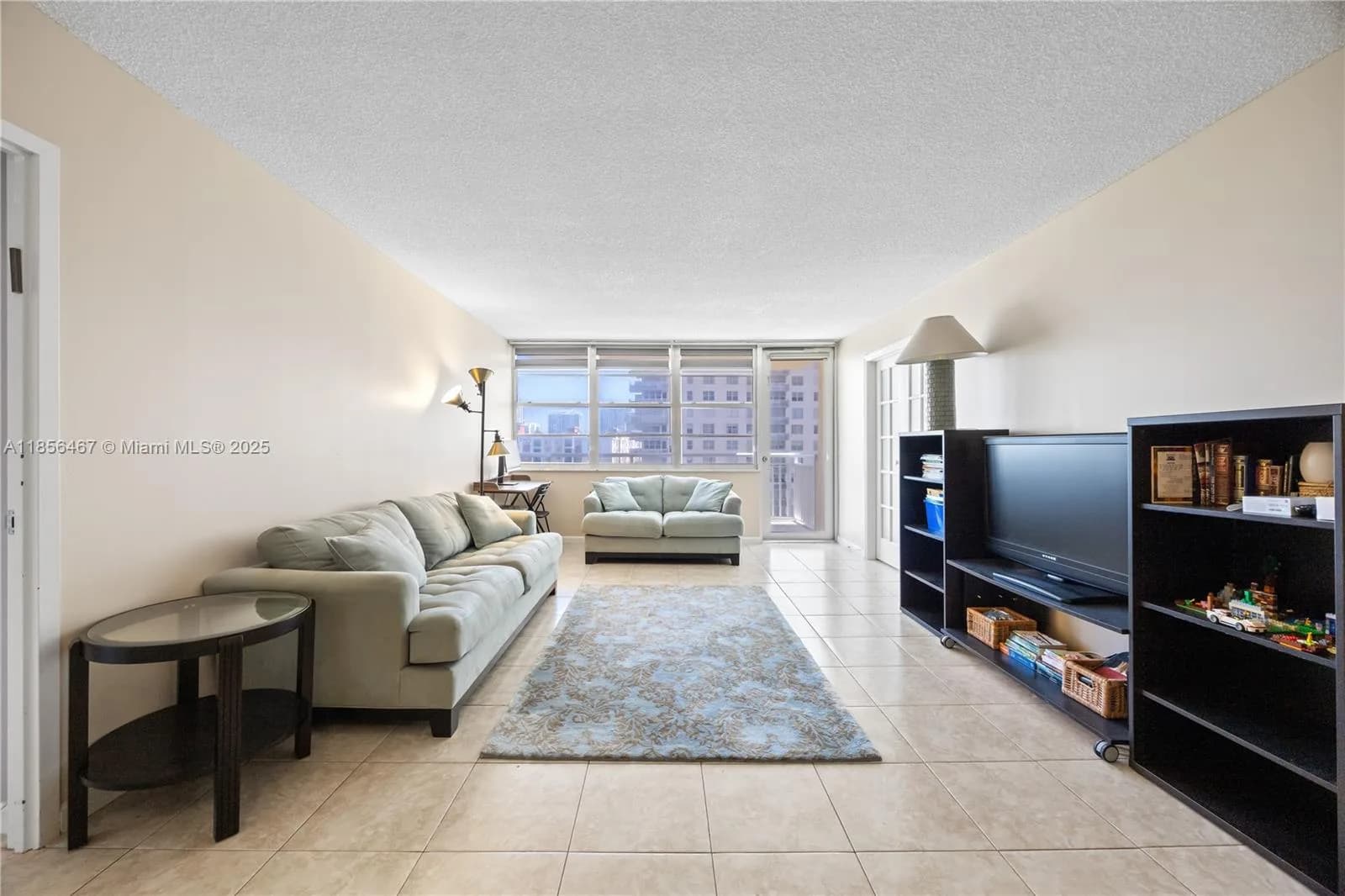 251 174th St # 812, Sunny Isles Beach, FL 33160