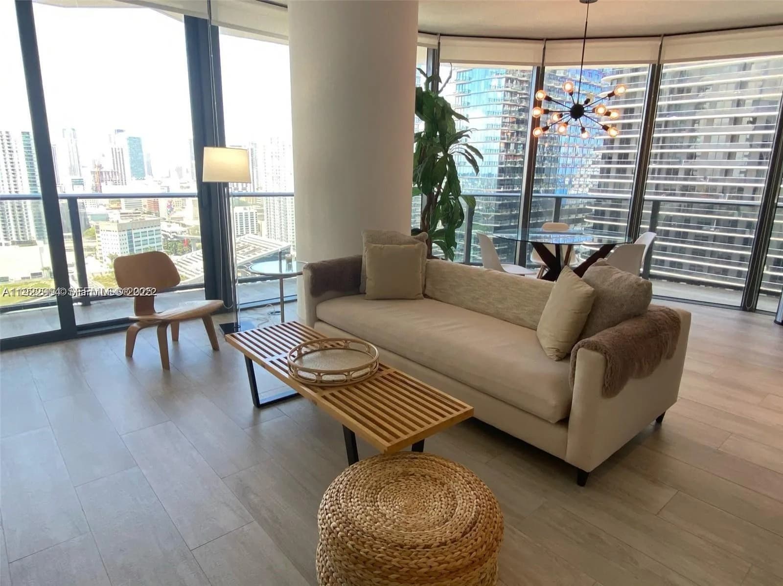 55 SW 9th St # 3001, Miami, FL 33130