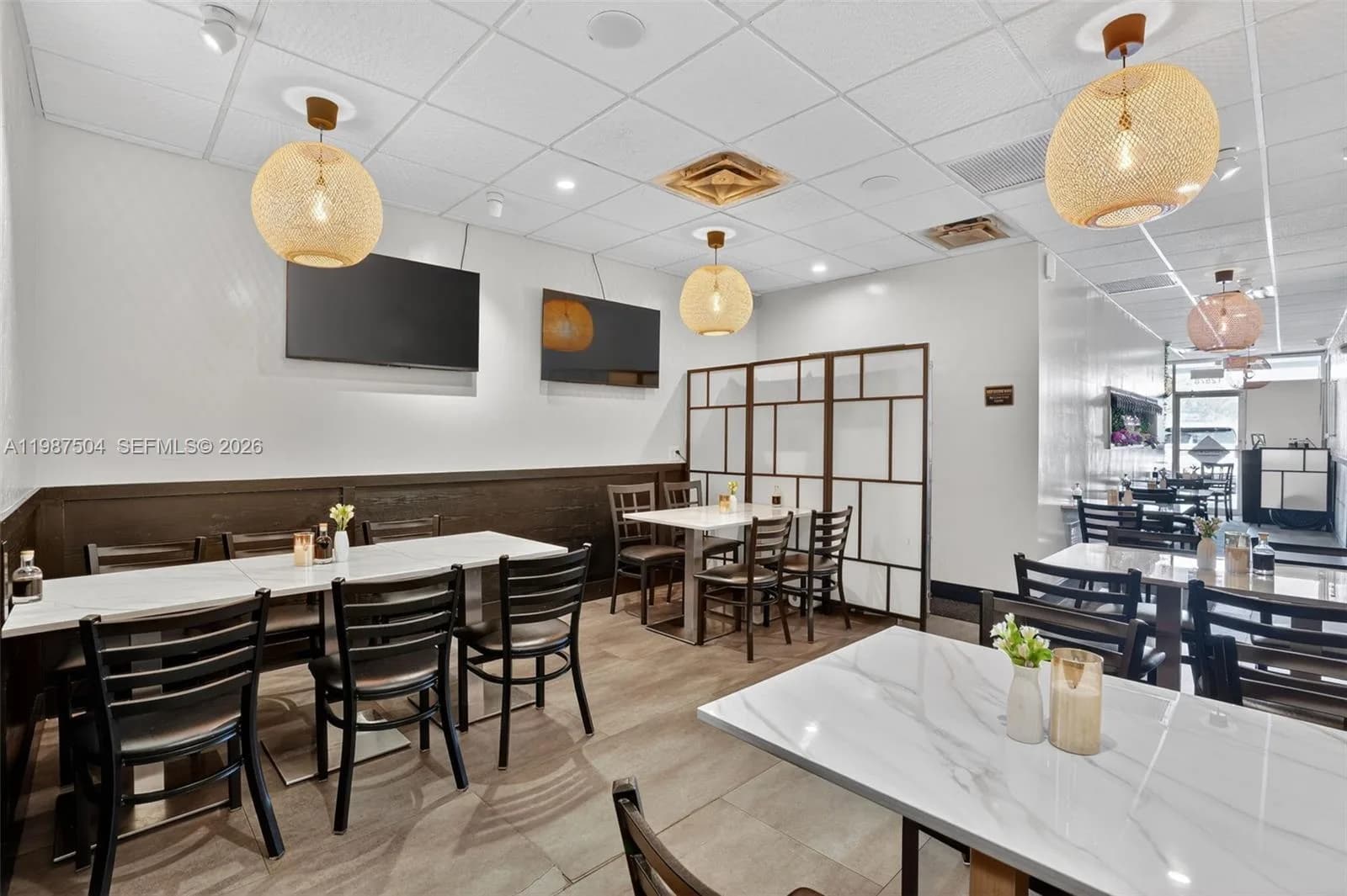 Restaurant For Sale in the heart of Kendall, Kendall FL 33186