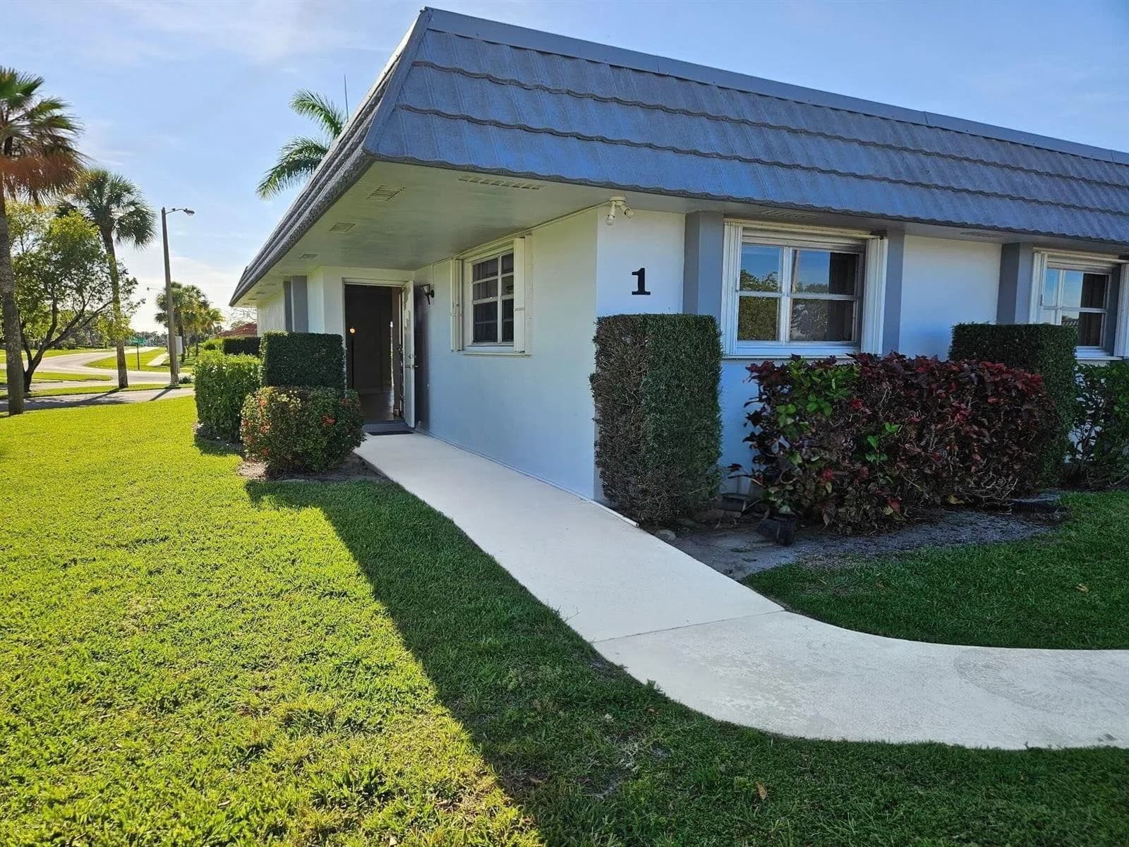 2886 E Fernley Dr Drive E # 1, West Palm Beach, FL 33415