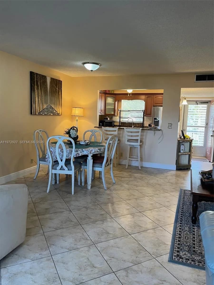 752 Lori Dr # 218, Palm Springs, FL 33461