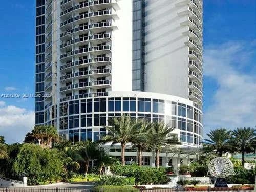 18001 Collins Ave # 1702, Sunny Isles Beach, FL 33160