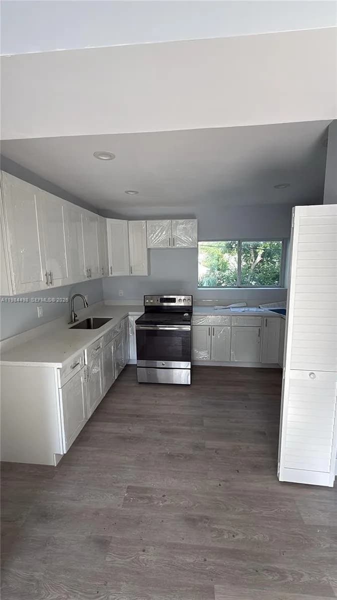 629 9th St, West Palm Beach, FL 33401