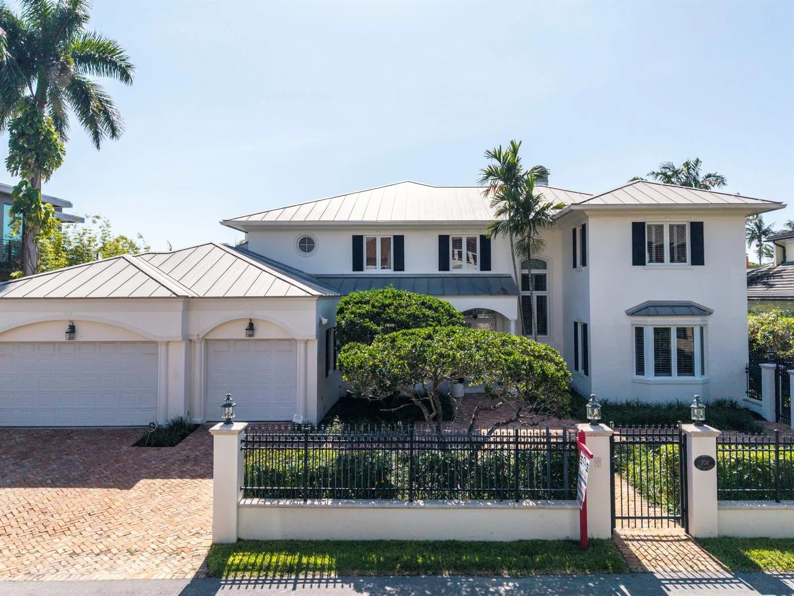 704 Isle Of Palms Drive, Fort Lauderdale, FL 33301