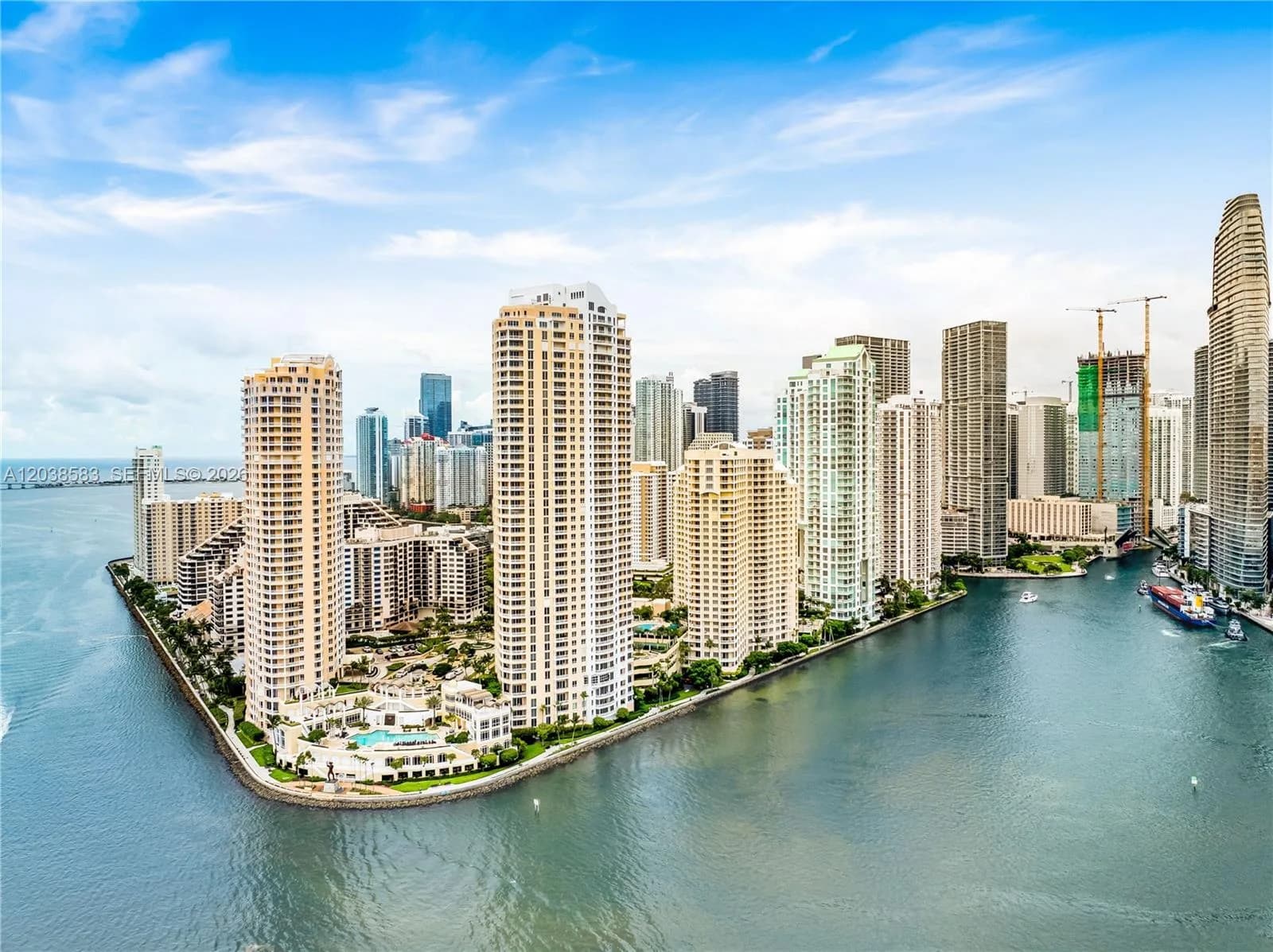 888 Brickell Key Dr # 1010, Miami, FL 33131