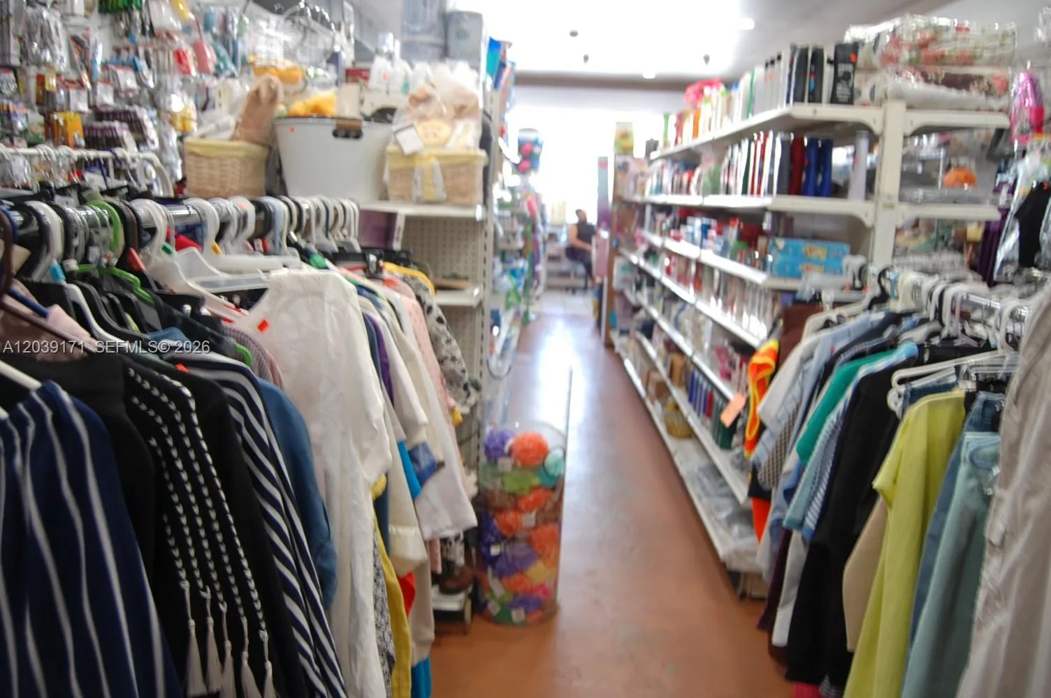 1900 e 4th ave, Hialeah, FL 33010
