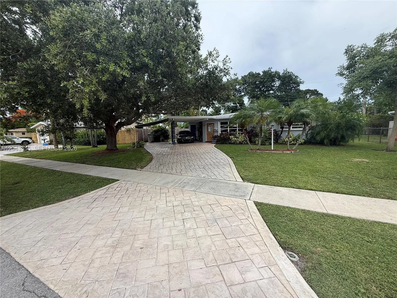 1232 SW 1st Ave, Pompano Beach, FL 33060