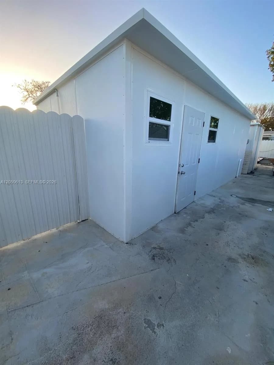 3501 NW 182nd St # 1, Miami Gardens, FL 33056