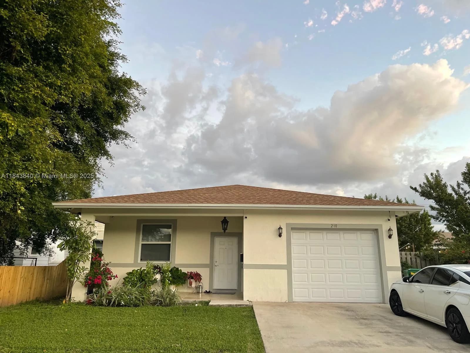 210 SW 4th St # 210, Dania Beach, FL 33004