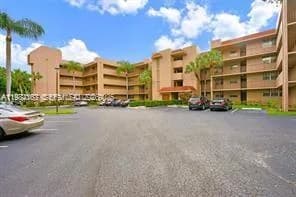 9501 Seagrape Dr # 101, Davie, FL 33324