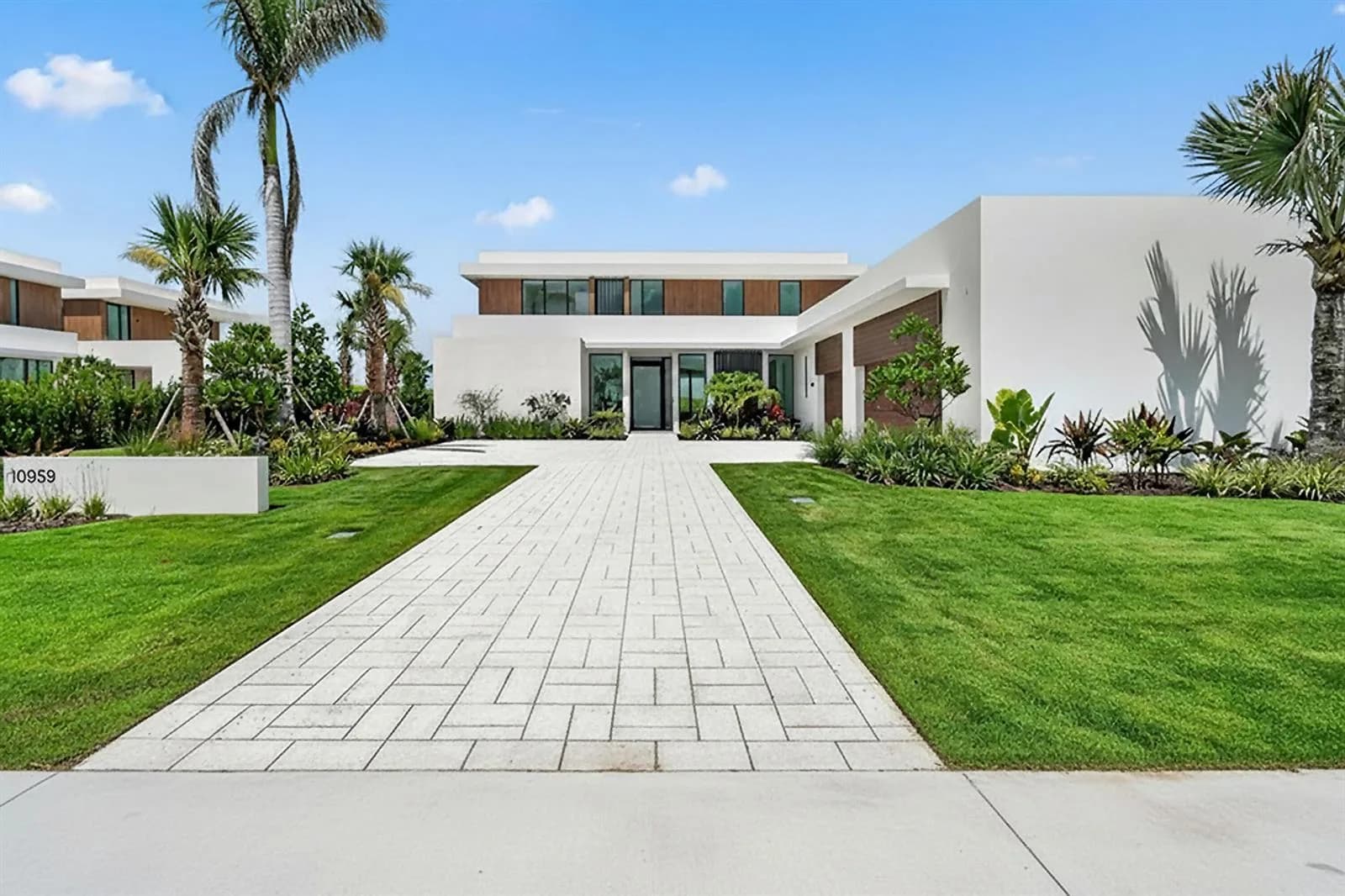 10959 Monte Rosa Court, Palm Beach Gardens, FL 33412
