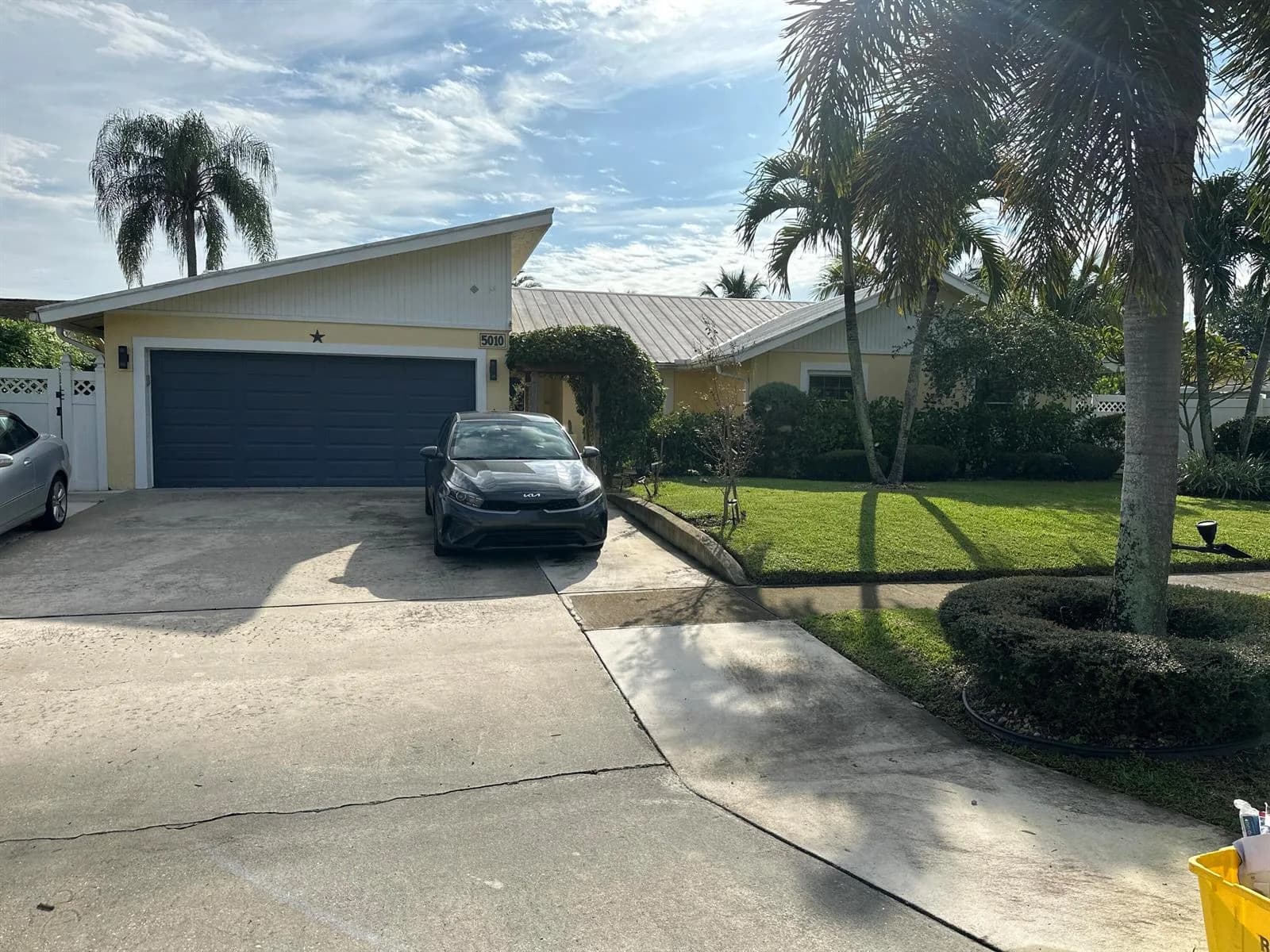 5010 WOODSTONE Circle N, Lake Worth, FL 33463