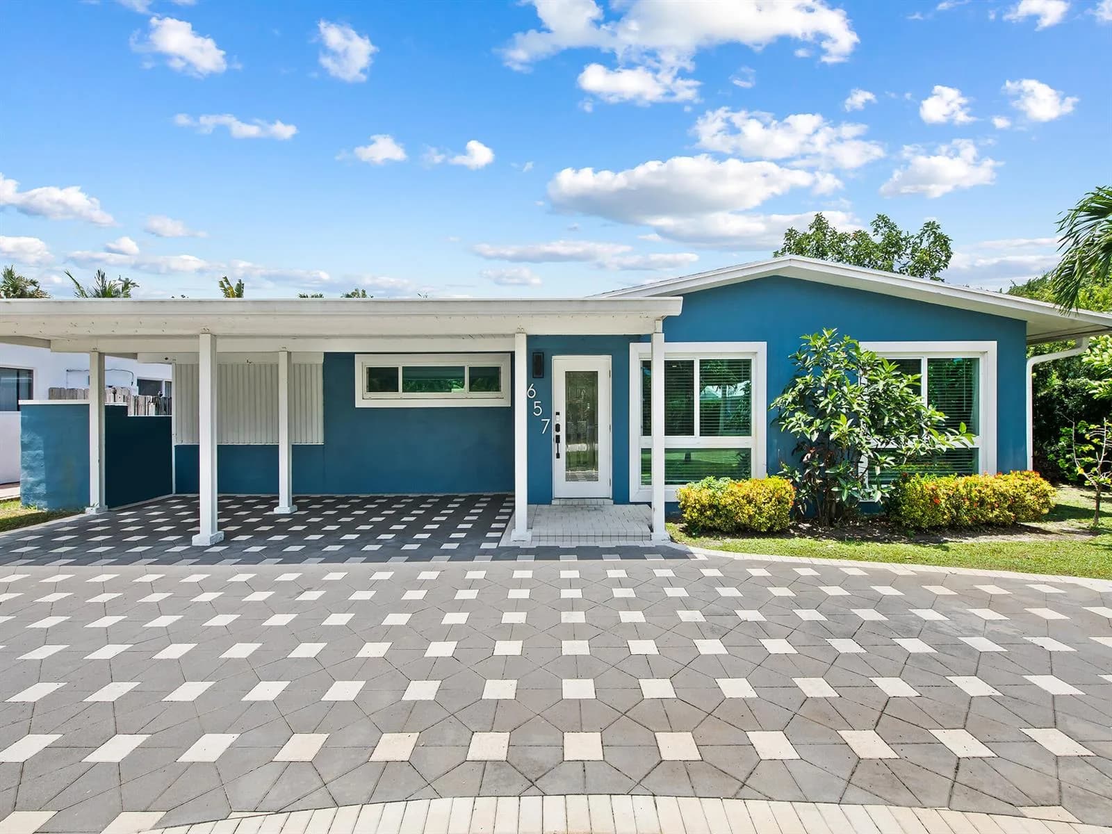 657 NW 30th Court, Wilton Manors, FL 33311