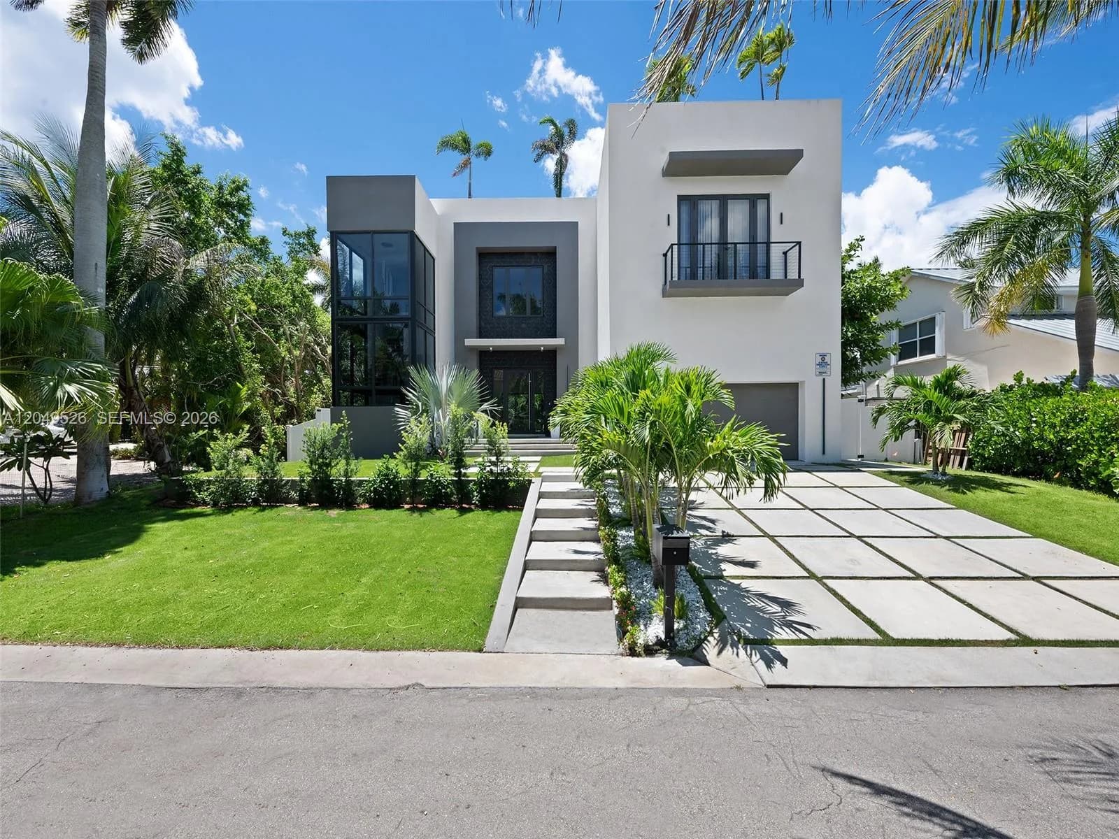 638 Lakeside Harbor, Boynton Beach, FL 33435