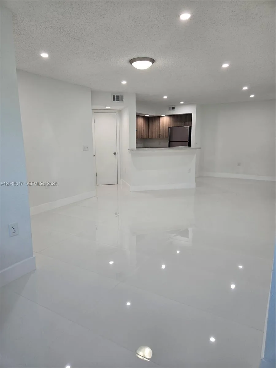 595 Vista Isles Dr # 1913, Sunrise, FL 33325