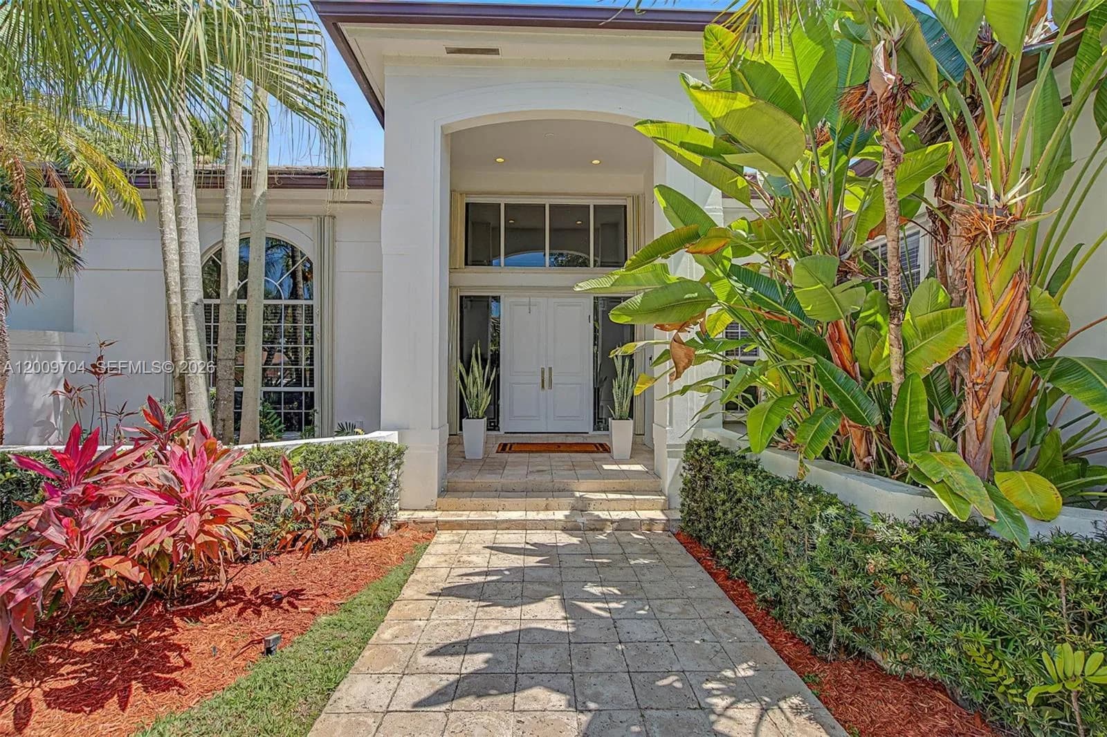 6721 SW 140th St, Palmetto Bay, FL 33158
