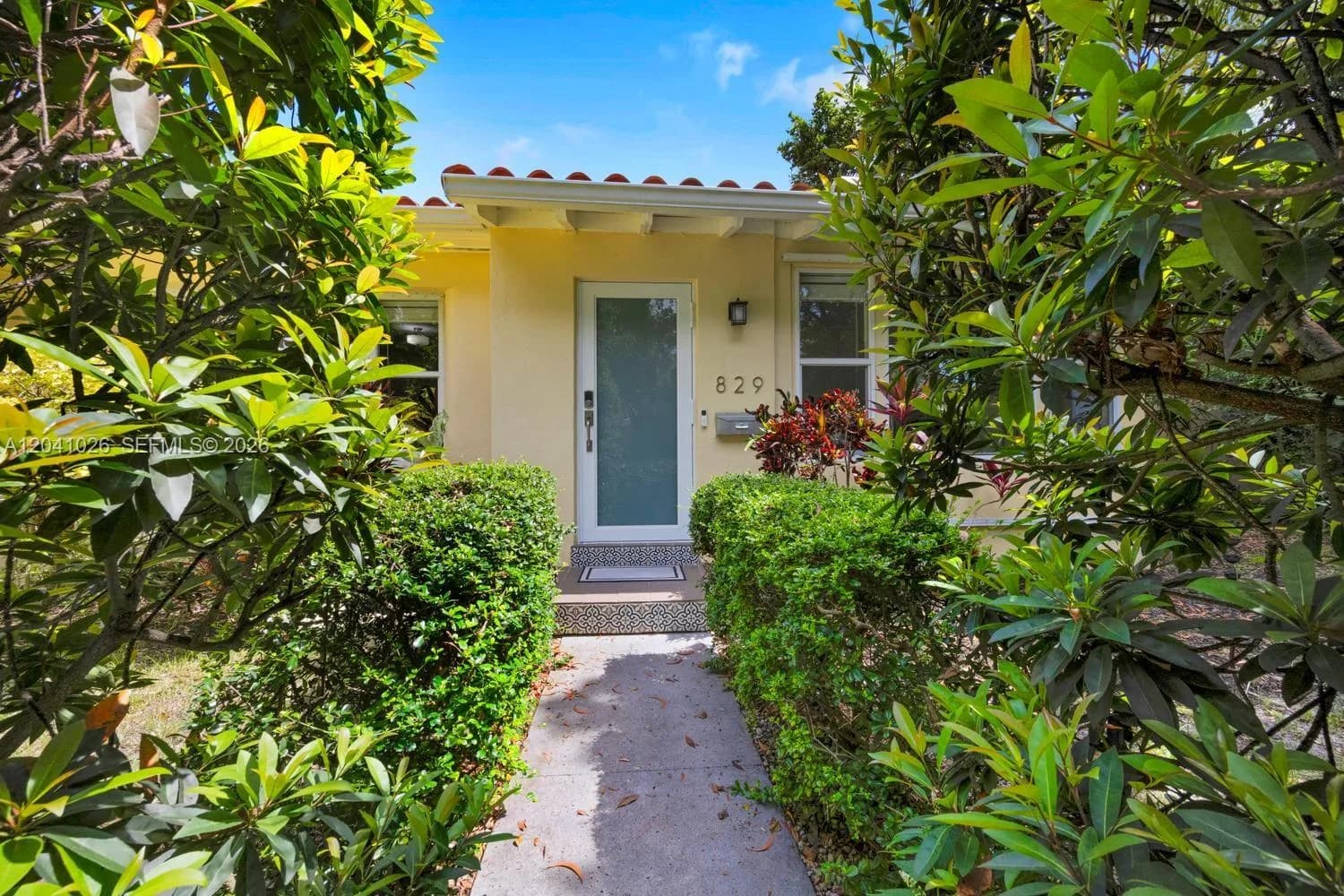 829 Medina Ave, Coral Gables, FL 33134