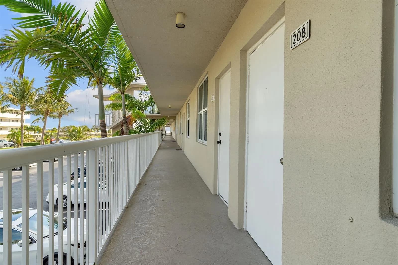 2565 S Ocean Boulevard # 208, Palm Beach, FL 33480