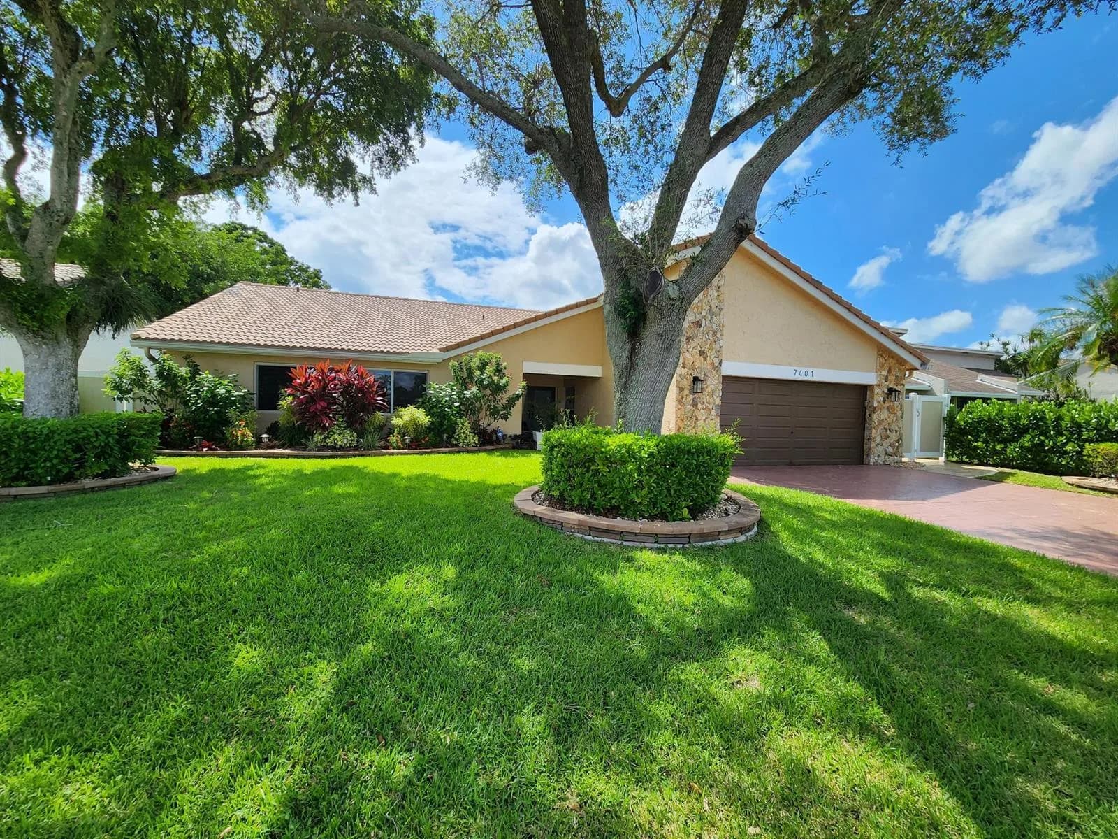 7401 CORKWOOD Terrace, Tamarac, FL 33321