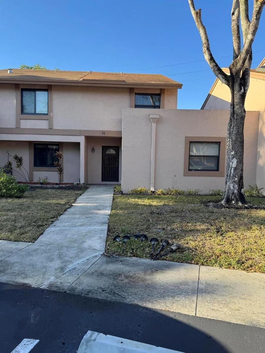 31 Chestnut Circle, Cooper City, FL 33026