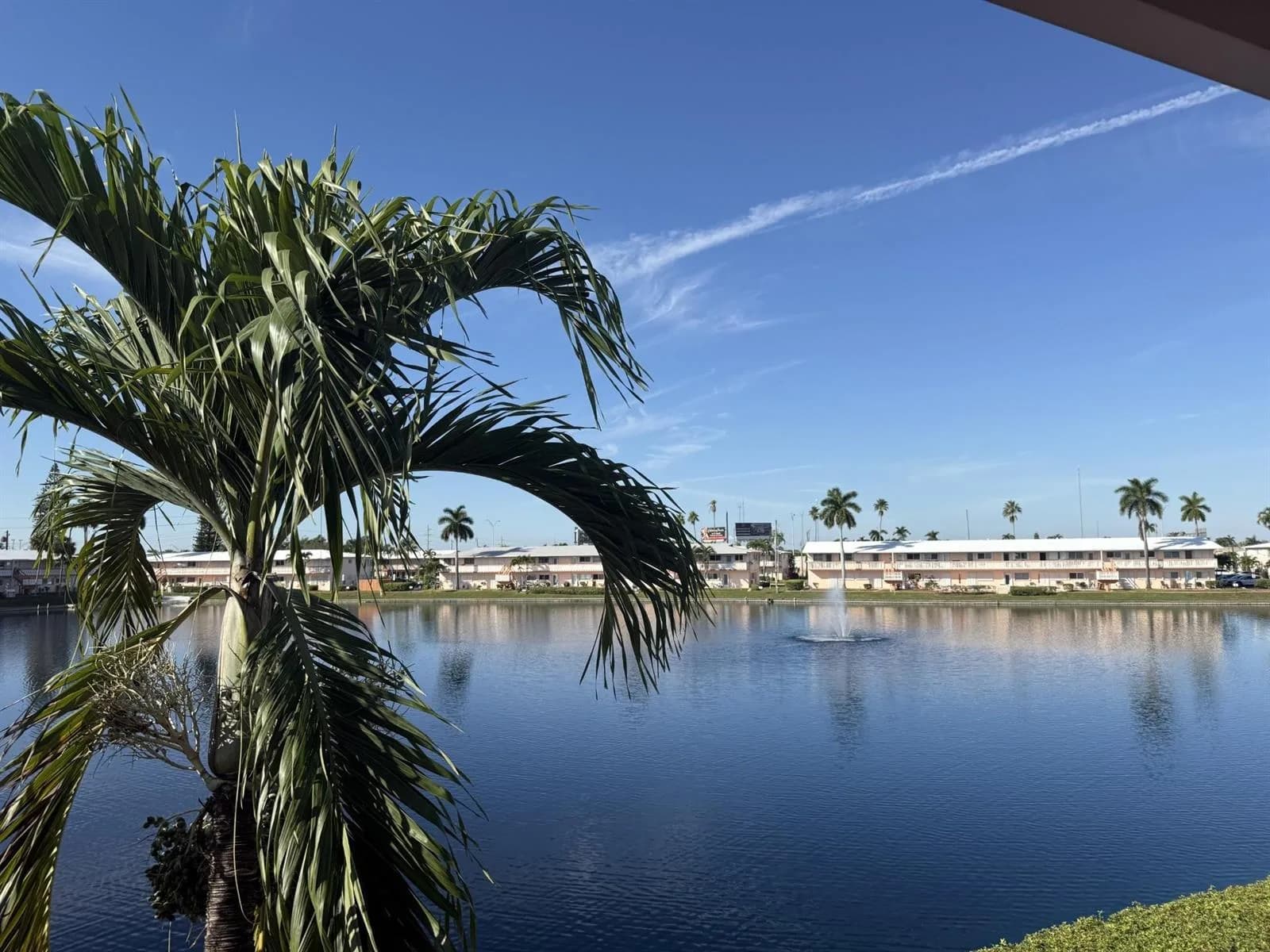 900 SW 10th Terrace, Hallandale Beach, FL 33009