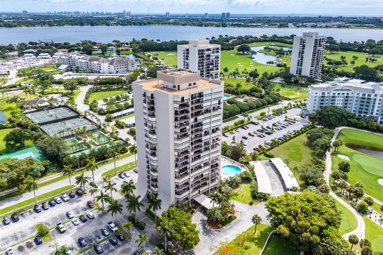 2425 Presidential Way # Ph5, West Palm Beach, FL 33401