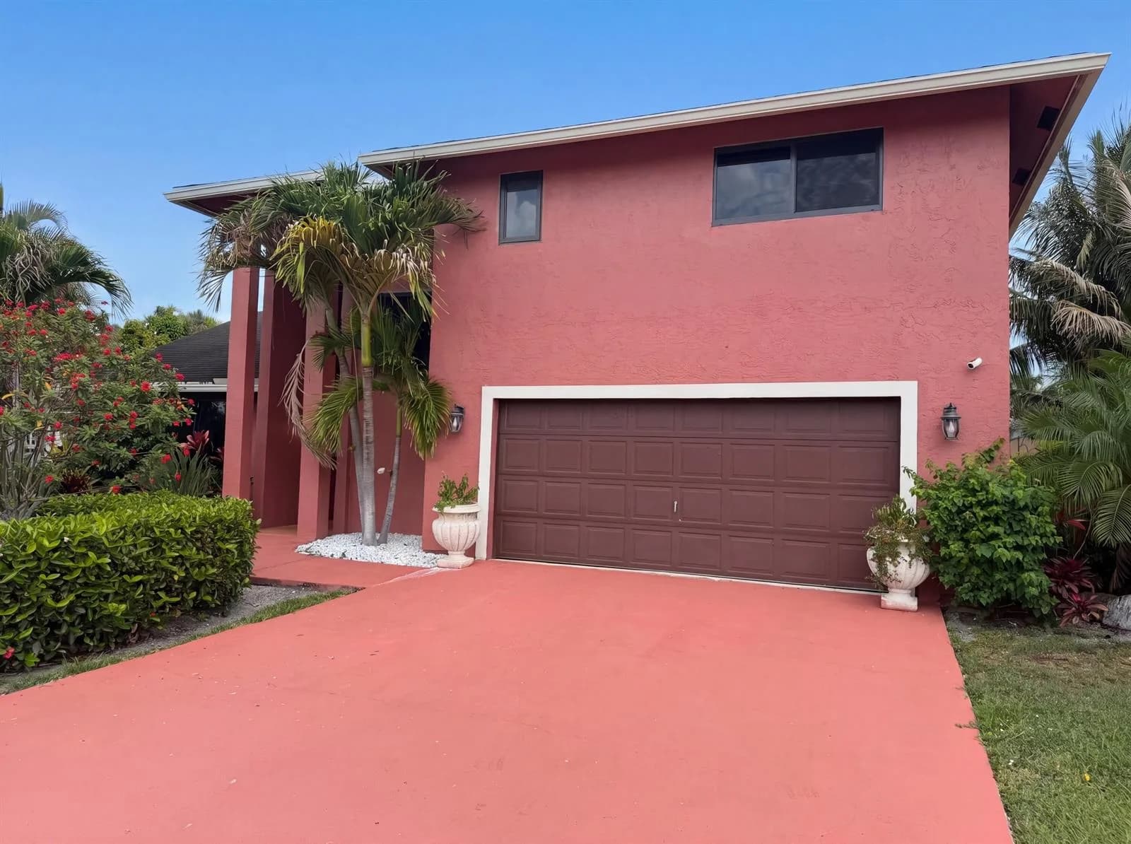 118 Waterway, Royal Palm Beach, FL 33411