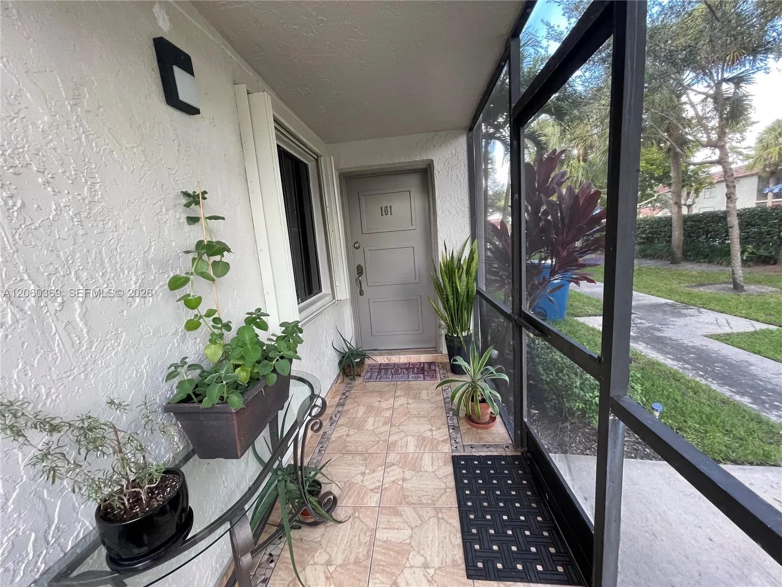16240 Laurel Dr # 101, Weston, FL 33326