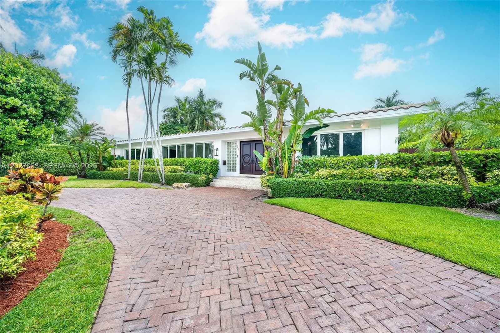 9835 W Broadview Dr, Bay Harbor Islands, FL 33154