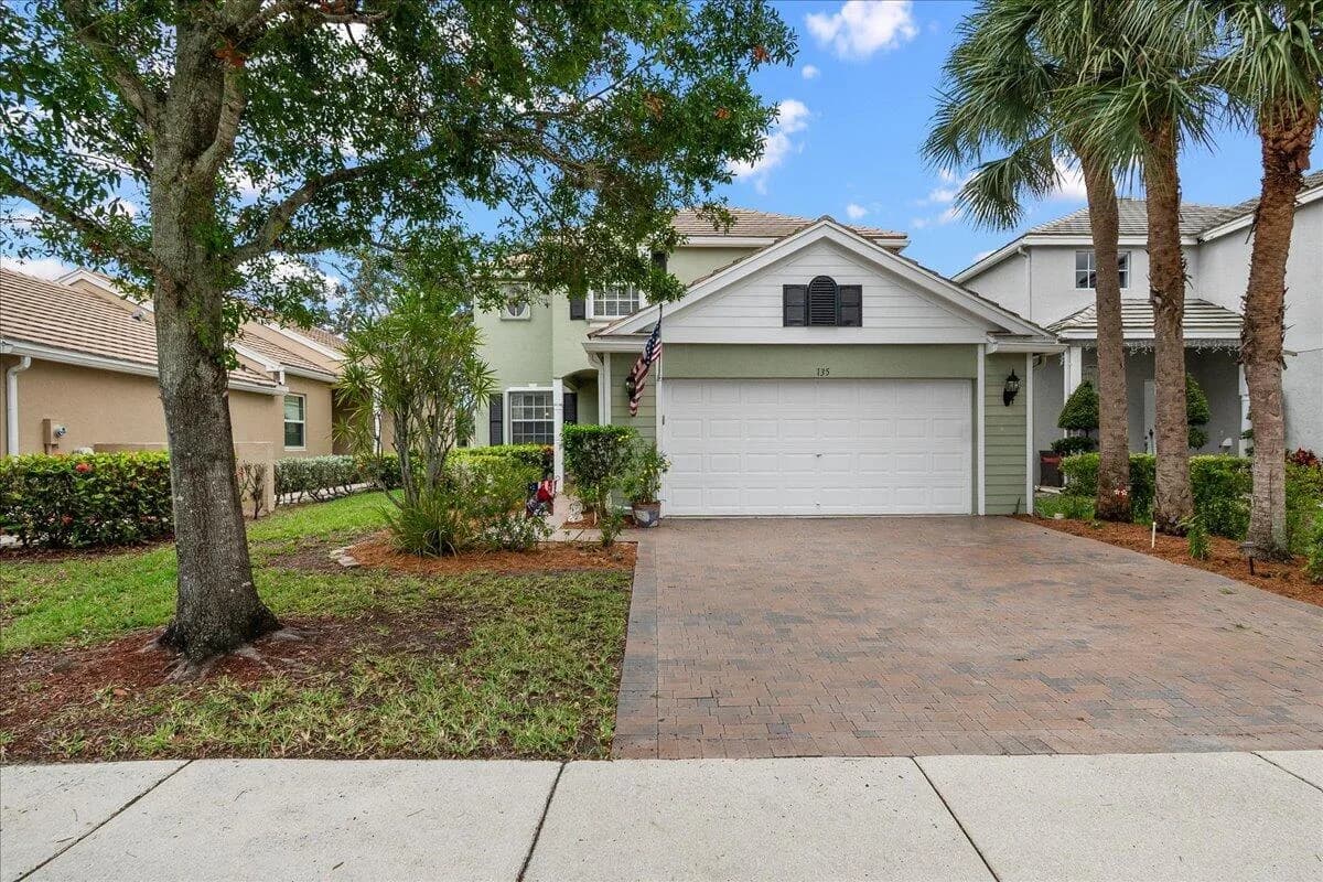 135 Hamilton Terrace, West Palm Beach, FL 33414